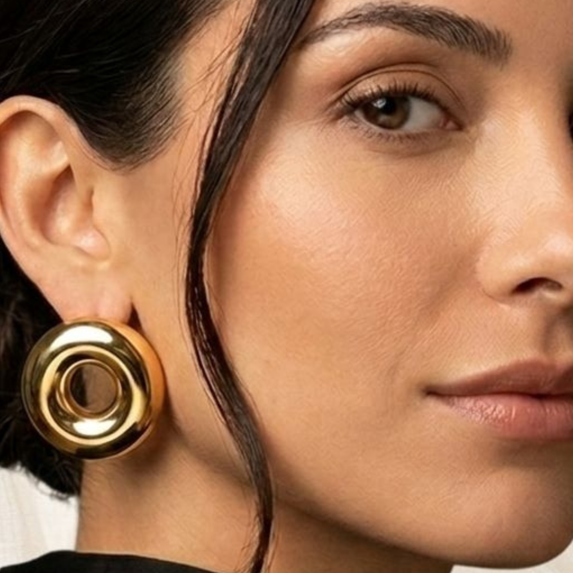 Aretes Halo Dorado