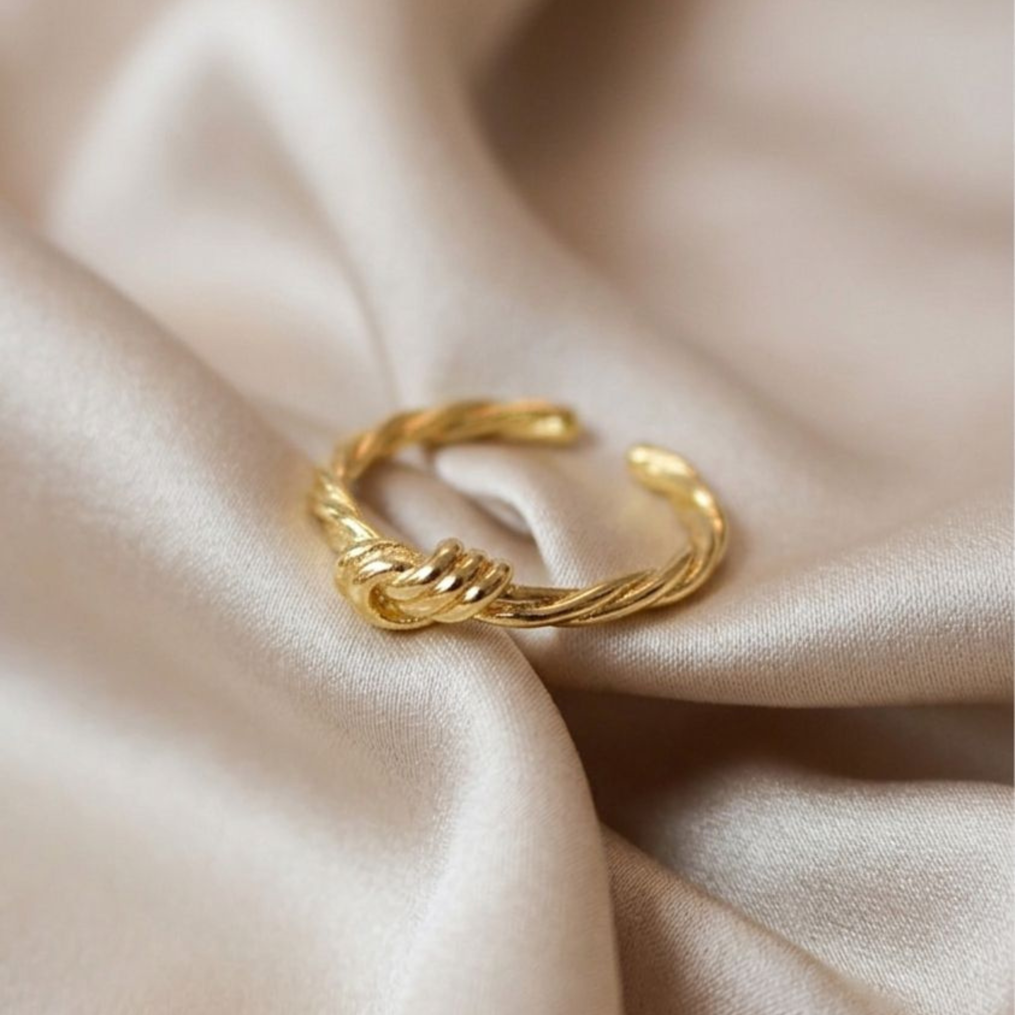Anillo Nudo Dorado