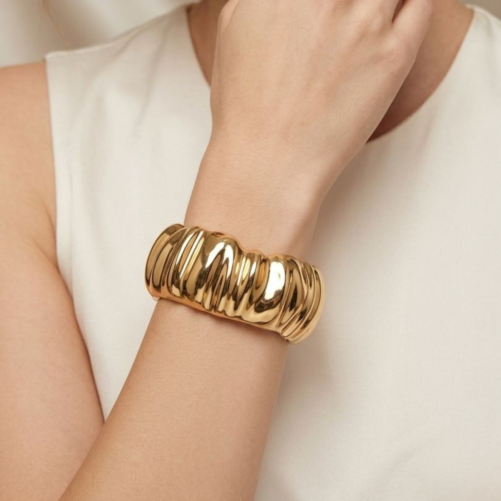 Brazalete Luxe Dorado