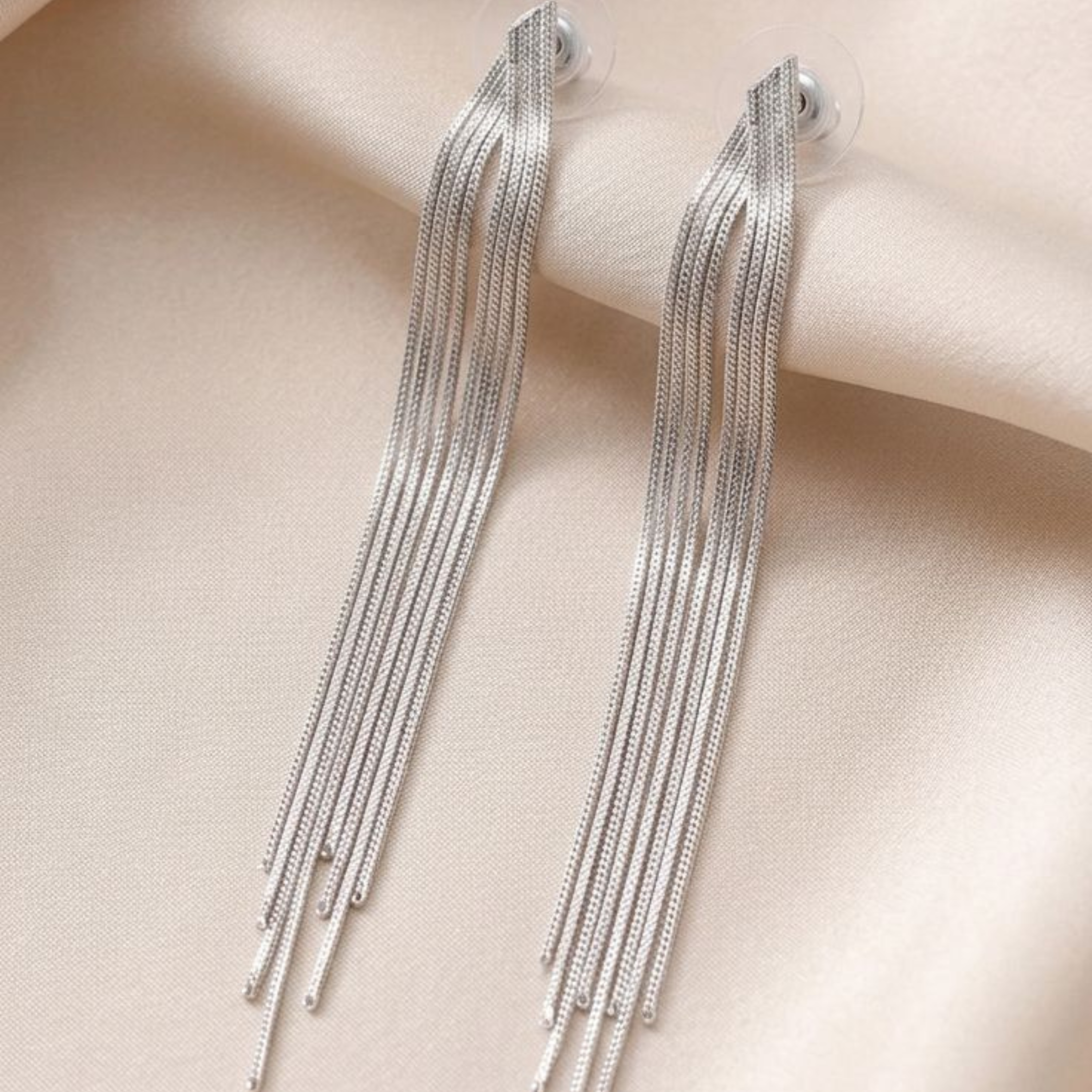 Aretes Hilos Plateado
