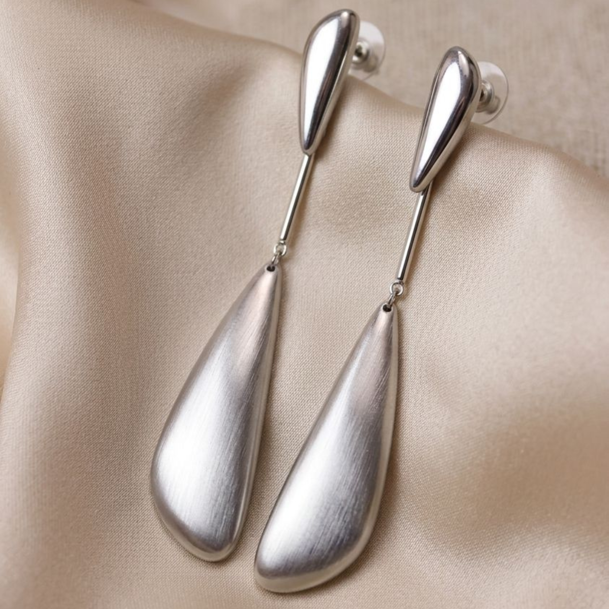 Aretes Irene Plateados