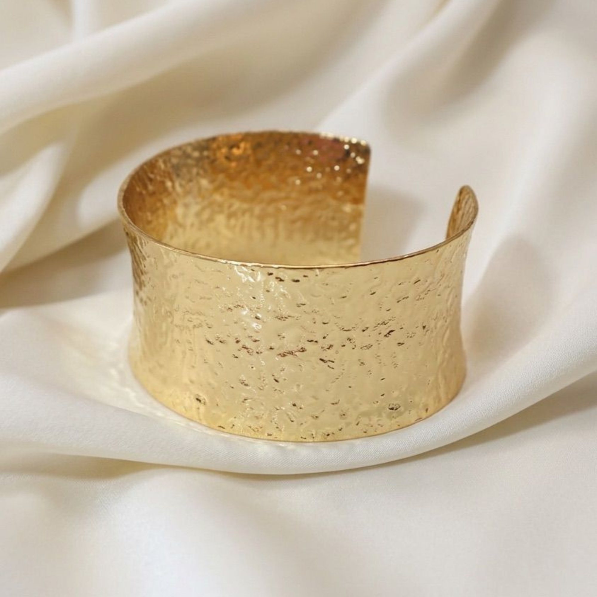 Brazalete Eclat Dorado