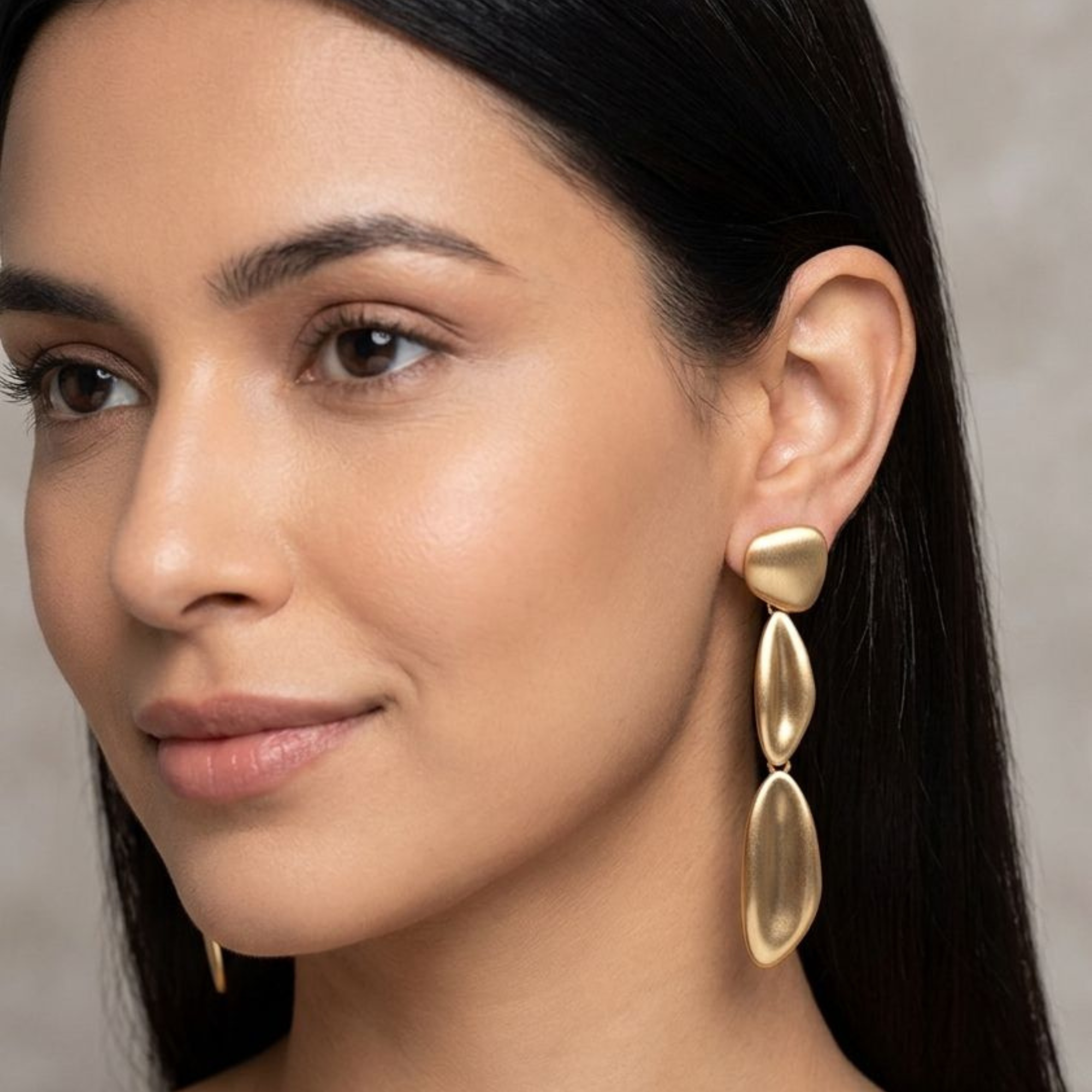 Aretes Elegans Dorado